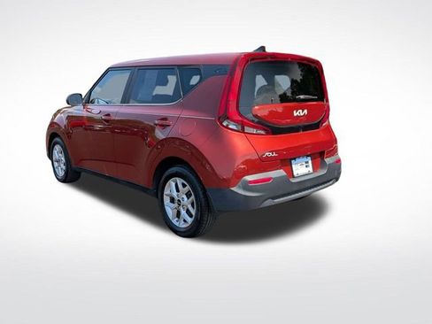 Used 2022 Kia Soul LX w/ Technology Package image 5