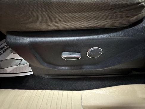 Used 2016 Ford F150 XLT w/ Equipment Group 301A Mid image 12