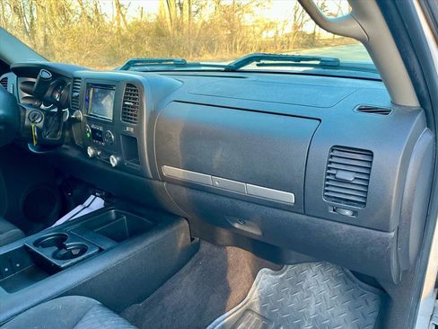 Used 2008 Chevrolet Silverado 2500 LT w/ 2LT Convenience Package image 14