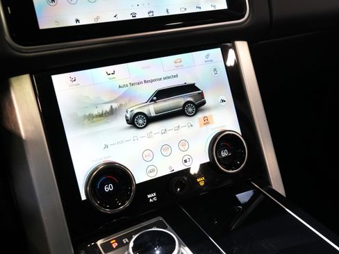 Used 2019 Land Rover Range Rover Supercharged image 43