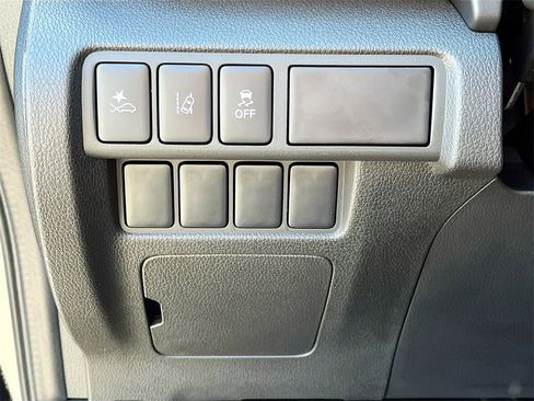 New 2026 Mitsubishi Eclipse Cross LE image 10