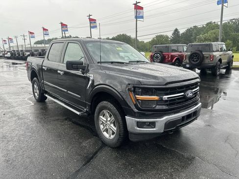 Used 2025 Ford F150 XLT w/ Equipment Group 301A Standard AWD/4WD image 11