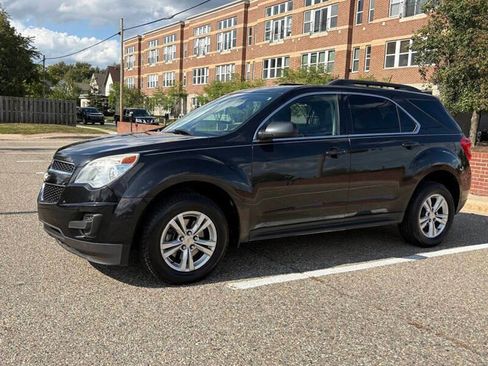 Used 2017 Chevrolet Equinox LS image 12