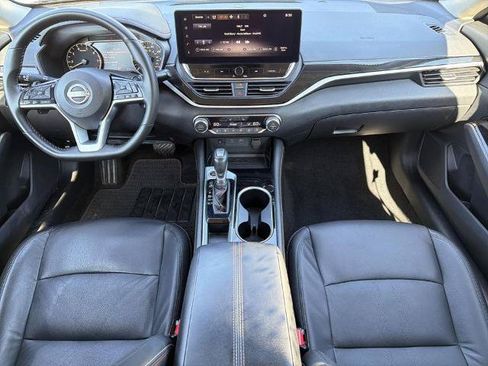 Certified 2025 Nissan Altima 2.5 SR w/ SR Premium Package FWD image 2