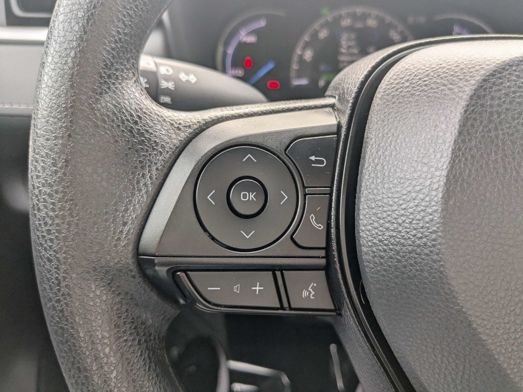 Used 2025 Toyota RAV4 LE AWD/4WD image 23