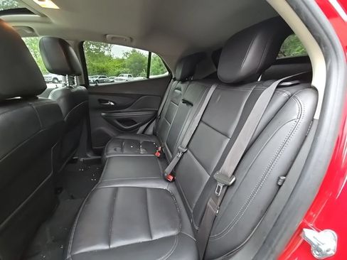 Used 2019 Buick Encore Essence FWD image 15