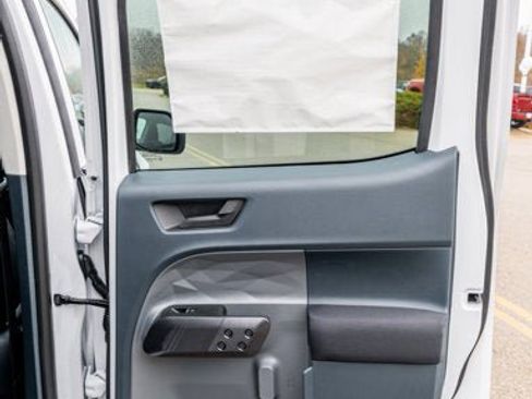 New 2025 Ford Maverick XL w/ Equipment Group 101A image 10