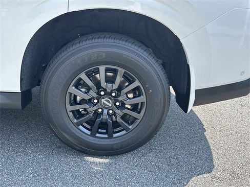 New 2025 Nissan Armada SV image 14