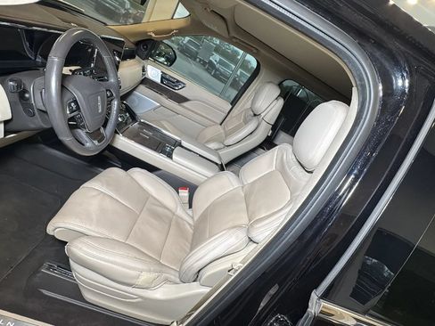 Used 2019 Lincoln Navigator L Reserve w/ Cargo Package AWD/4WD image 23