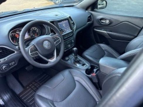 Used 2021 Jeep Cherokee Latitude Lux 80th Anniv w/ Quick Order Package 26U 80TH image 18