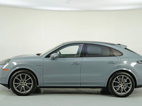 Used 2024 Porsche Cayenne Turbo image 55