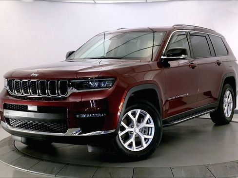 Used 2022 Jeep Grand Cherokee L Limited AWD/4WD image 11