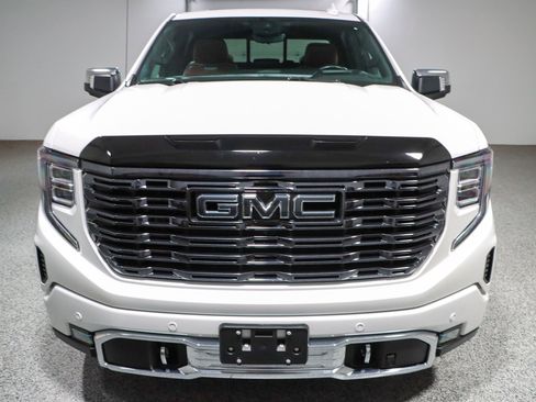 Used 2025 GMC Sierra 1500 Denali Ultimate image 4