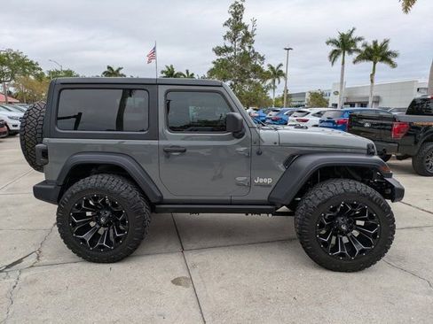 Used 2020 Jeep Wrangler Sport S image 3