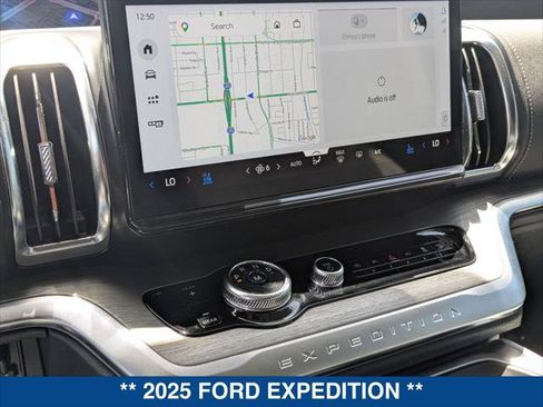 Certified 2025 Ford Expedition Platinum AWD/4WD image 17
