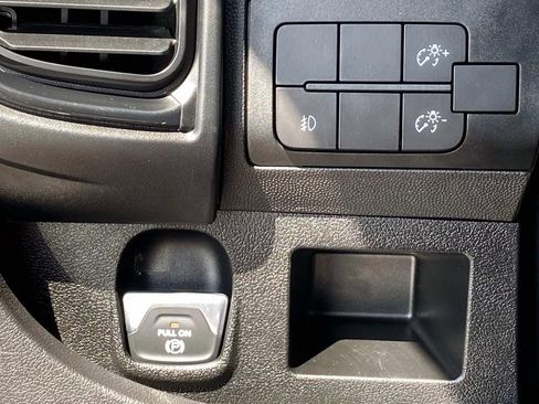 Used 2025 RAM ProMaster 2500 w/ U-Haul Equipment Group FWD image 22