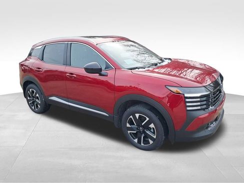 New 2026 Nissan Kicks SV w/ SV Premium Package image 8