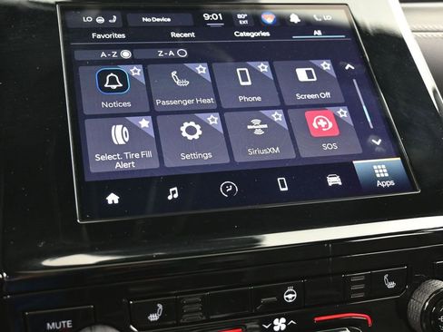 Used 2025 Jeep Grand Cherokee Altitude image 21