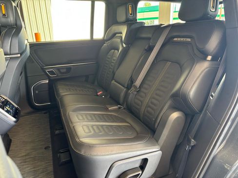 Used 2024 Rivian R1S Adventure AWD/4WD image 20