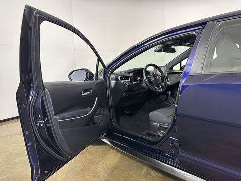 Used 2021 Toyota Corolla SE w/ Carpet Mat Package (TMS) FWD image 2