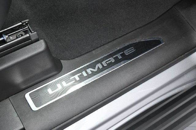 Used 2025 GMC Sierra 2500 Denali Ultimate AWD/4WD image 33