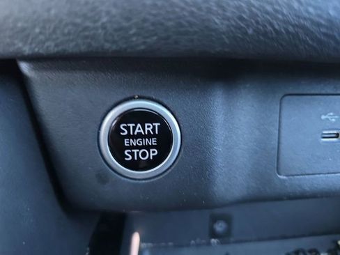 Used 2023 Nissan Rogue Platinum w/ Platinum Premium Package image 30