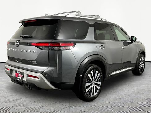 Certified 2022 Nissan Pathfinder Platinum AWD/4WD image 6