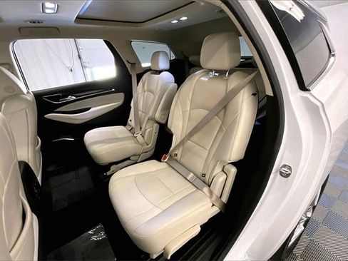 Used 2022 Buick Enclave Premium w/ Experience Buick Package image 21