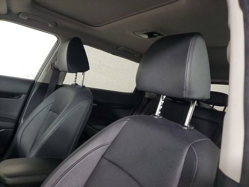 Used 2024 Kia Seltos EX AWD/4WD image 21