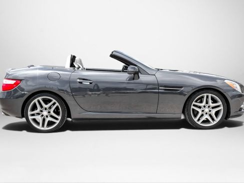 Used 2014 Mercedes-Benz SLK 350 image 5