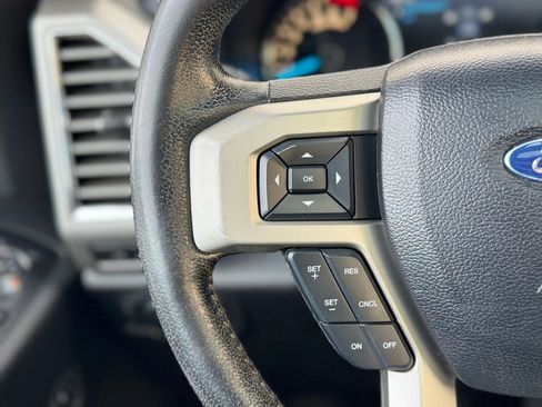 Used 2015 Ford F150 Lariat image 7