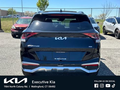 Certified 2024 Kia Sportage SX AWD/4WD image 3