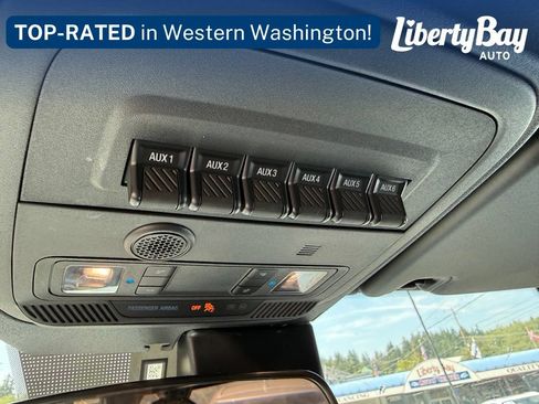 Used 2022 Ford Bronco Black Diamond AWD/4WD image 32