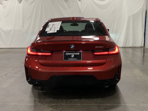 Used 2025 BMW 330i Sedan w/ M Sport Package image 7
