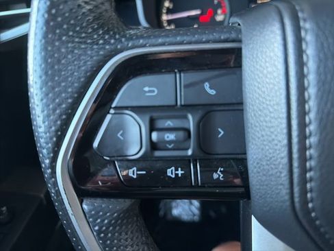 Used 2022 Toyota Tundra SR5 w/ TRD Off-Road Package image 19