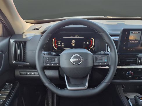 New 2026 Nissan Pathfinder SL AWD/4WD image 18
