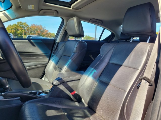 Used 2015 Acura ILX FWD image 11