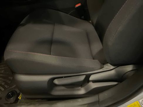 New 2026 Toyota Prius Plug-In Hybrid FWD image 12