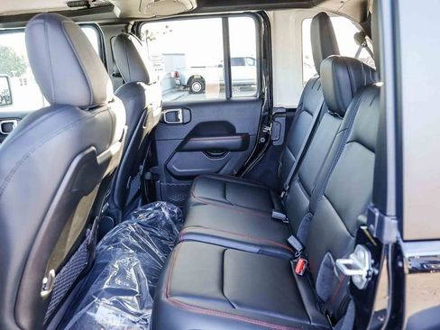 New 2026 Jeep Wrangler Unlimited Rubicon image 23