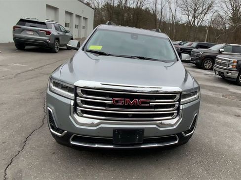 Certified 2023 GMC Acadia SLT w/ Technology Package image 4