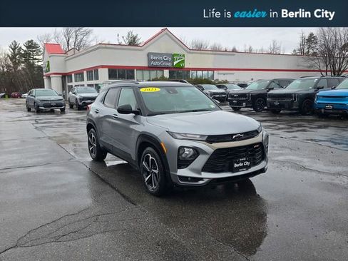 Used 2023 Chevrolet TrailBlazer RS w/ Convenience Package image 1