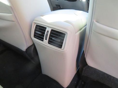 Used 2022 Nissan Rogue Sport SL image 16