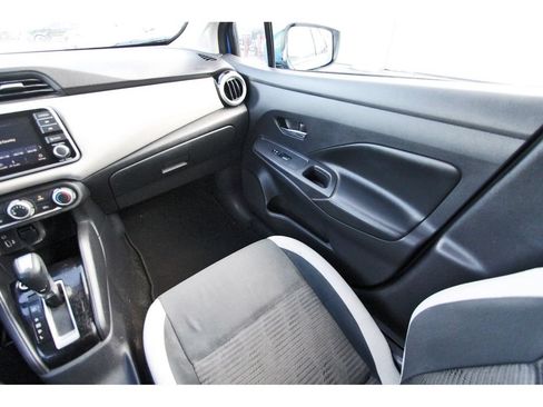 Used 2020 Nissan Versa SV FWD image 11