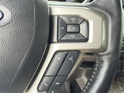 Used 2019 Ford F250 Lariat w/ Lariat Ultimate Package AWD/4WD image 19