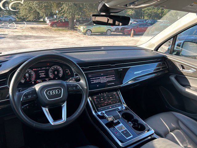 Used 2025 Audi Q7 3.0T Premium Plus AWD/4WD image 14
