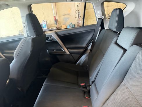 Used 2016 Toyota RAV4 XLE AWD/4WD image 33
