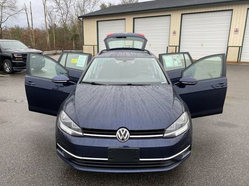 Used 2018 Volkswagen Golf S image 29