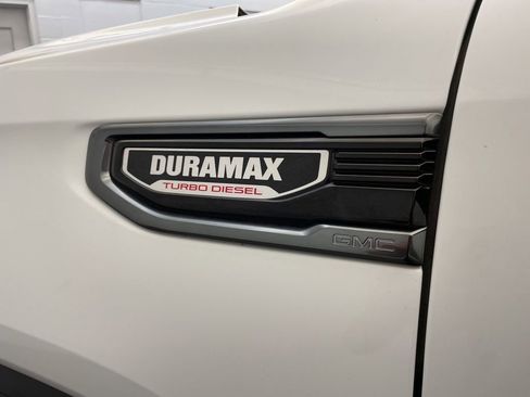 Used 2022 GMC Sierra 1500 AT4 w/ AT4 Premium Package image 12