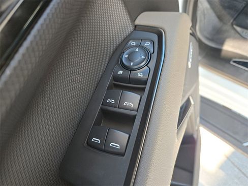 Used 2025 Chevrolet Silverado 1500 ZR2 image 33