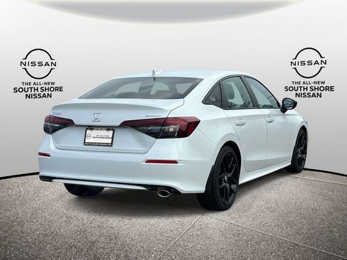 Used 2025 Honda Civic Sport image 6
